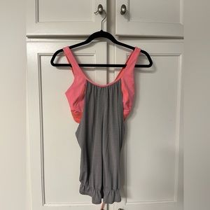 Lululemon Tank top with Bra!!